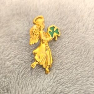#176 Gold Angel Pin with Green Shamrock